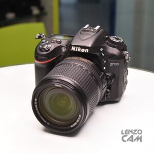 دوربین کارکرده نیکون مدل nikon D7100 به همراه لنز 18-140 - لنزوکم