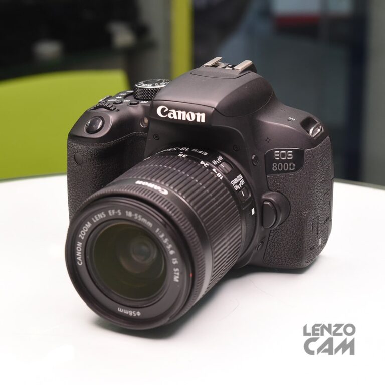 دوربین کارکرده كانن مدل canon 800d به همراه لنز 55-18