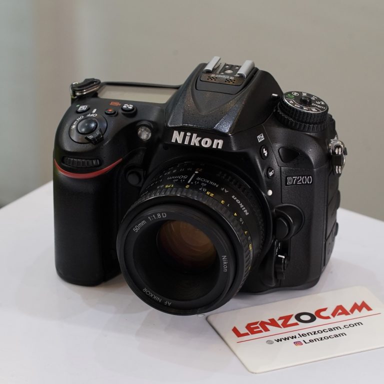 دوربین دست دوم Nikon D7200+50mm f1.8D